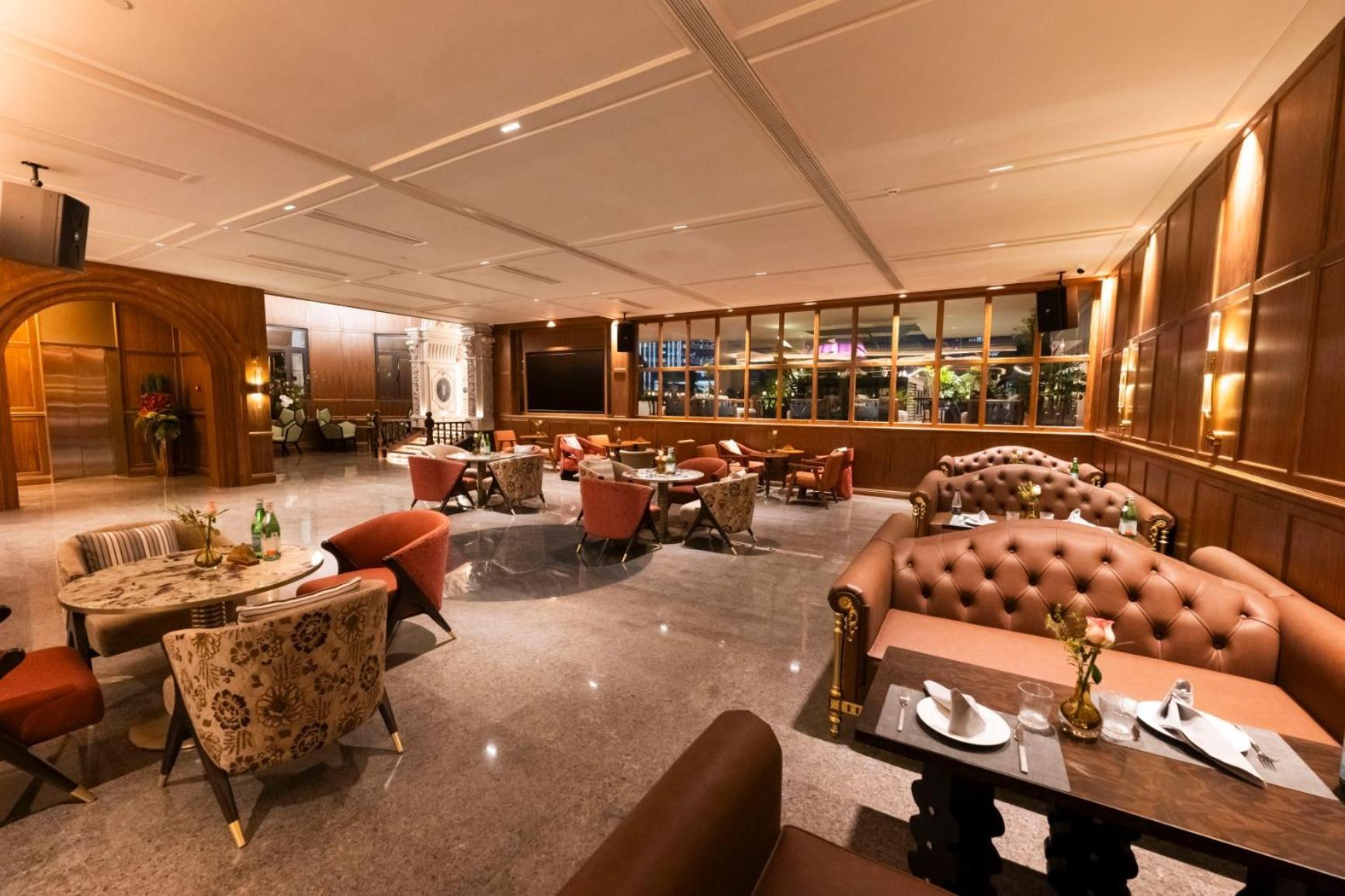 Hotel Savhe Atour On The Bund Nanjing Road Pedestrian Street -free Night Snacks And Afternoon Tea Shanghai