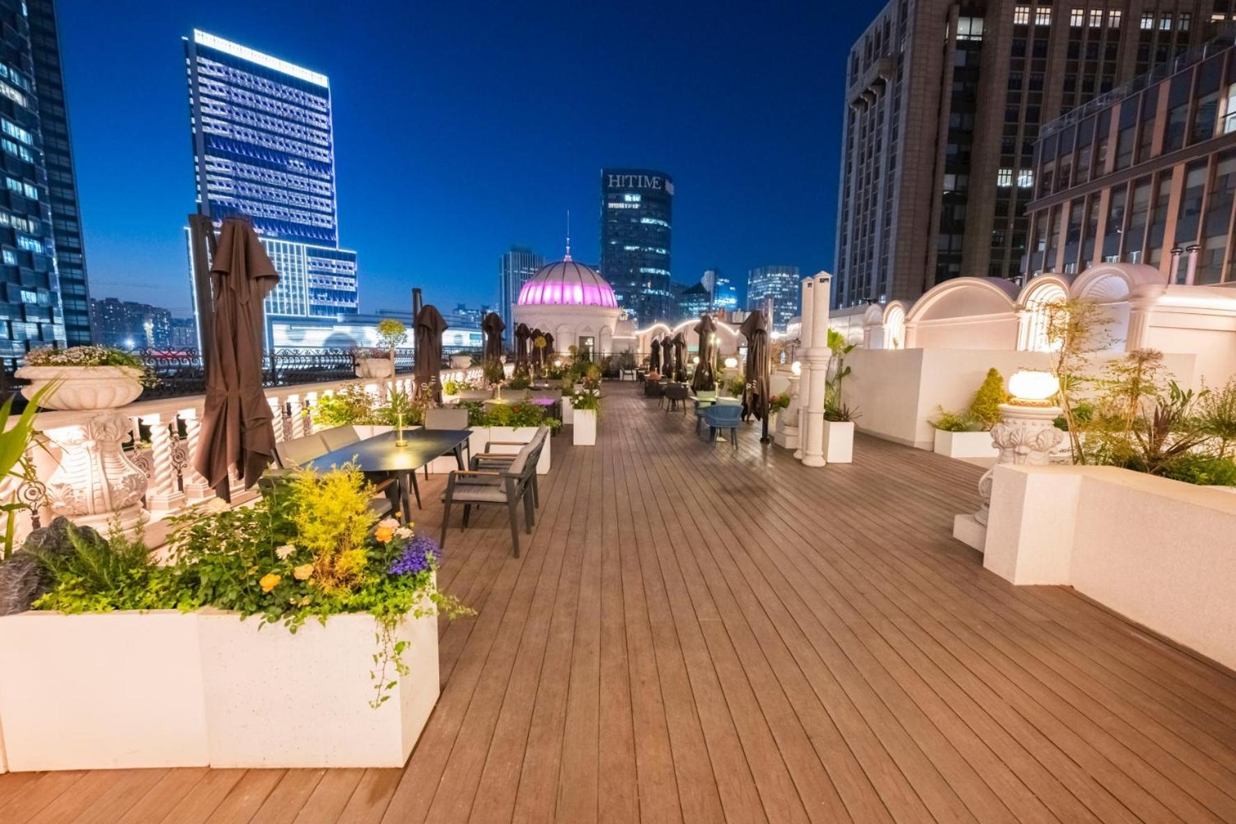 Savhe Atour On The Bund Nanjing Road Pedestrian Street -free Night Snacks And Afternoon Tea 5* Shanghai